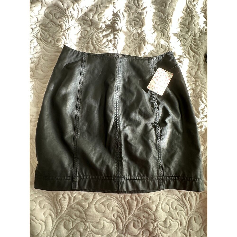 Free People NWT New Black Mini Skirt Women's Size 4
